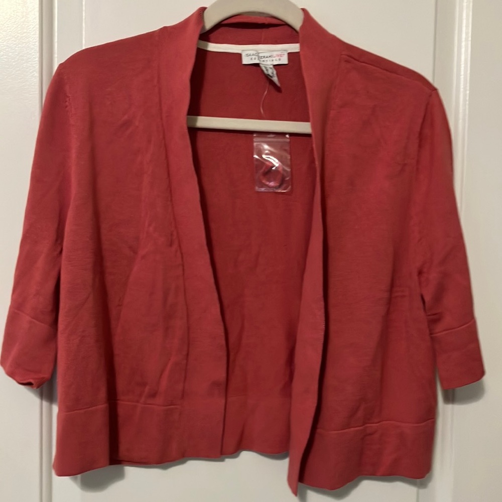 Women’s shrug pink sz L